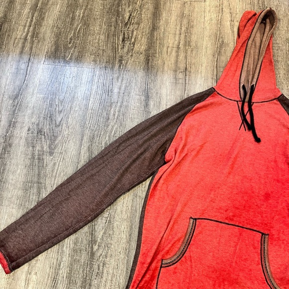 Men’s BKE thermal hoodie - size large. Brown, taupe and dark brown in color. - Picture 3 of 6